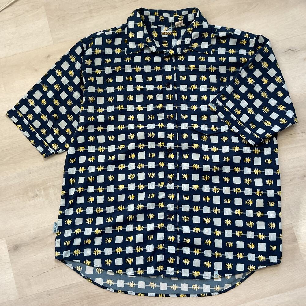 Mecca Shirtworks Mens Short Sleeve Hawaiian Button Up XL